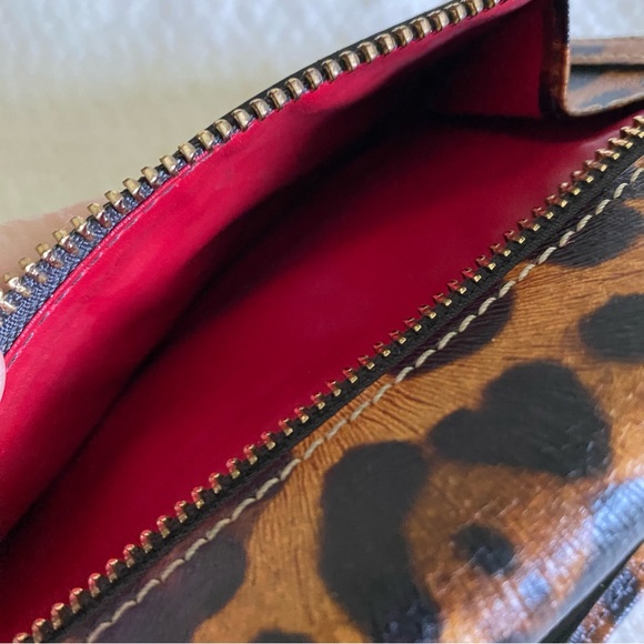 Dooney and Bourke cheetah leopard wallet - Picture 9 of 16